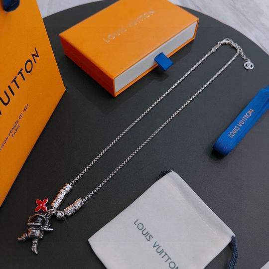 LV Necklace 11lyh683